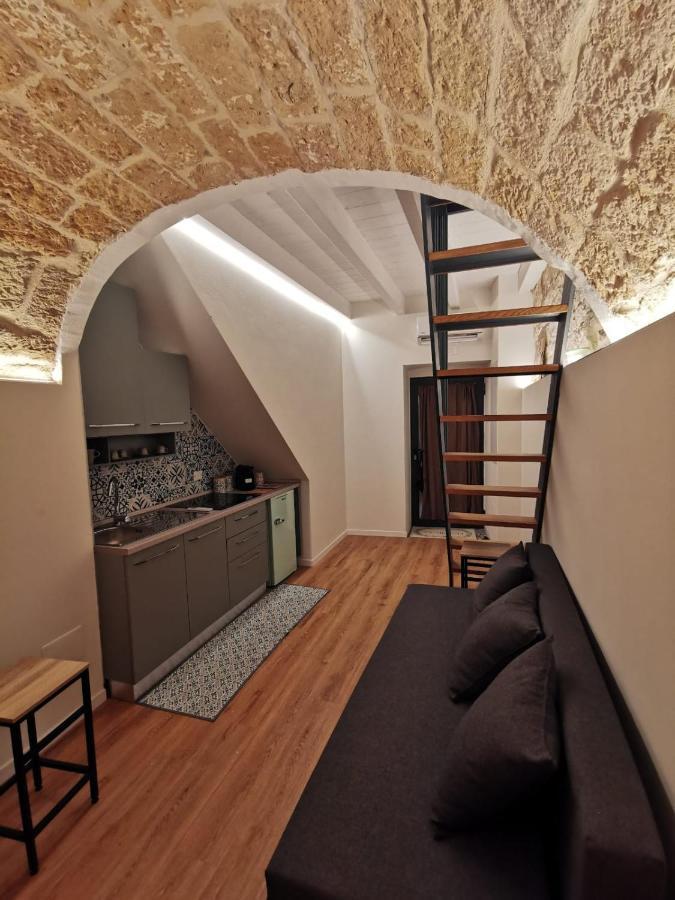 Corte San Triggiano 13 Citta Vecchia, Bari Exterior foto