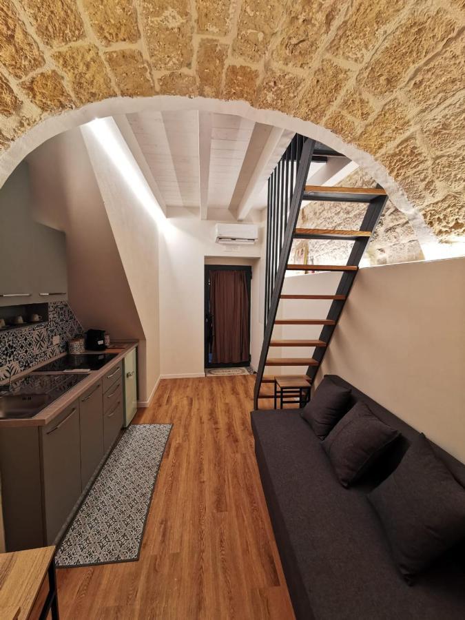 Corte San Triggiano 13 Citta Vecchia, Bari Exterior foto