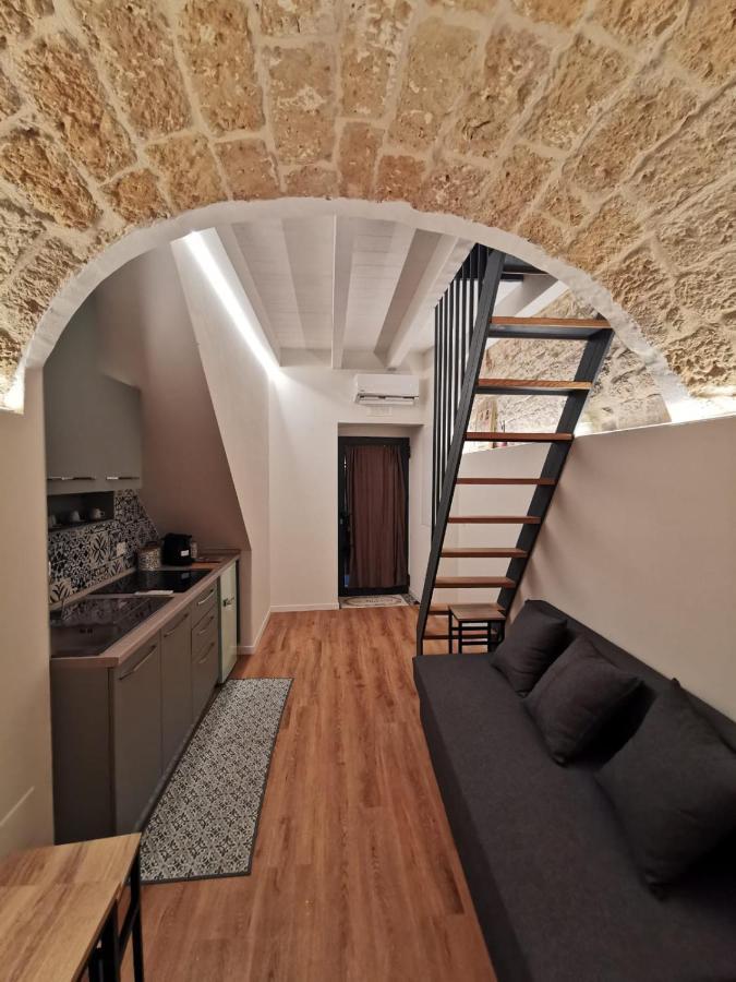 Corte San Triggiano 13 Citta Vecchia, Bari Exterior foto